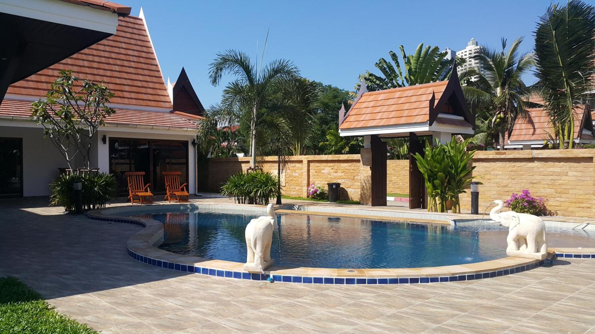 Vip Chain Resort Pool Villa Ban Phe Exterior foto